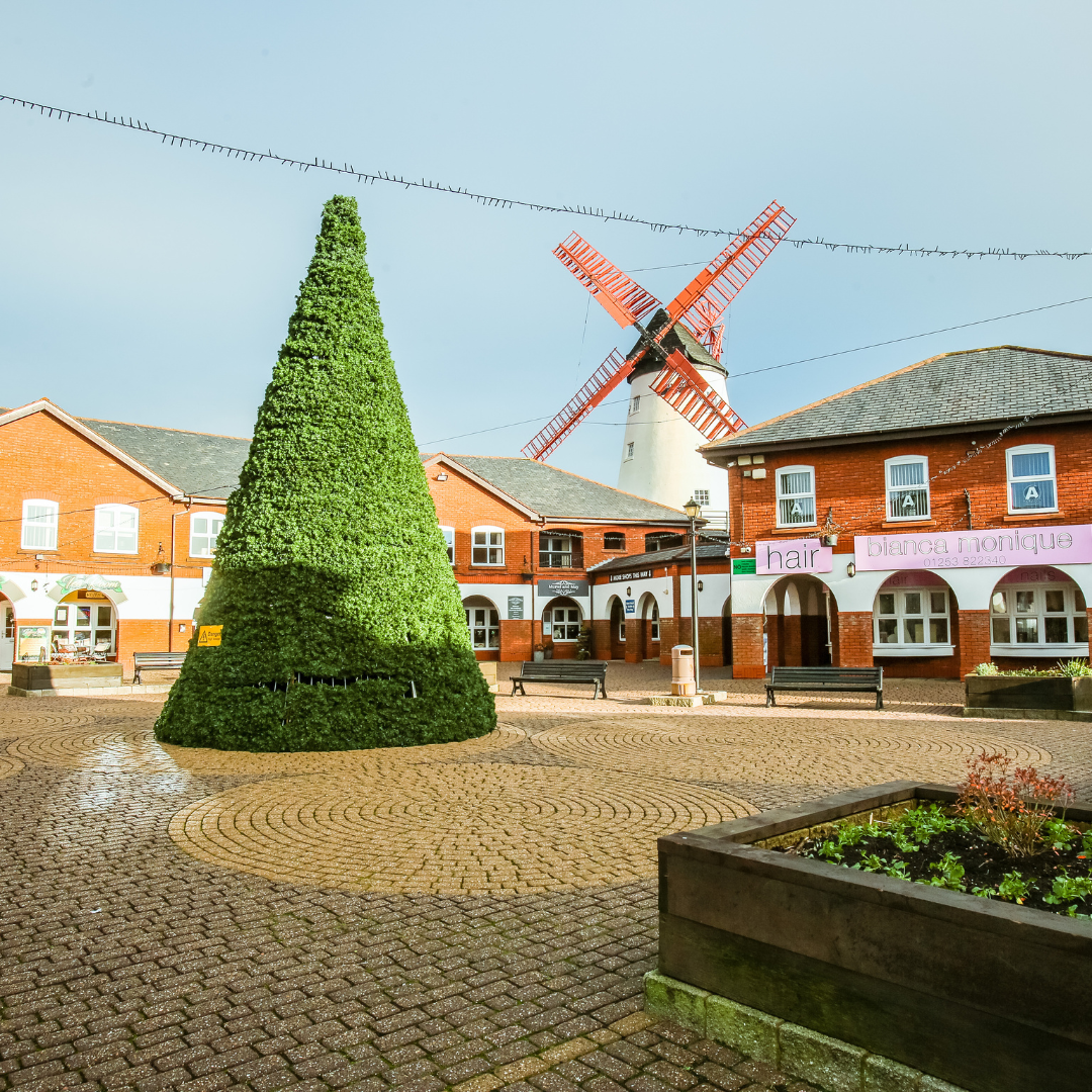 Marsh Mill Village Christmas Tree